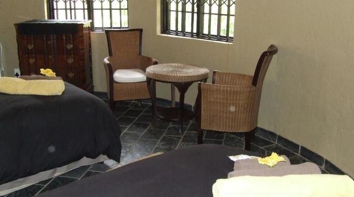 Lukafrica Riverside Chalets & Safaris