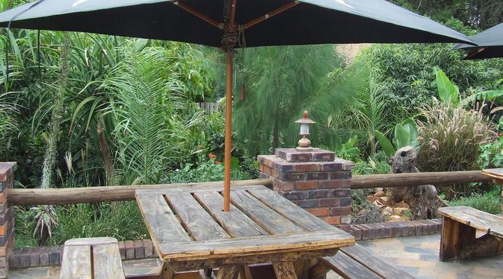 Lukafrica Riverside Chalets & Safaris