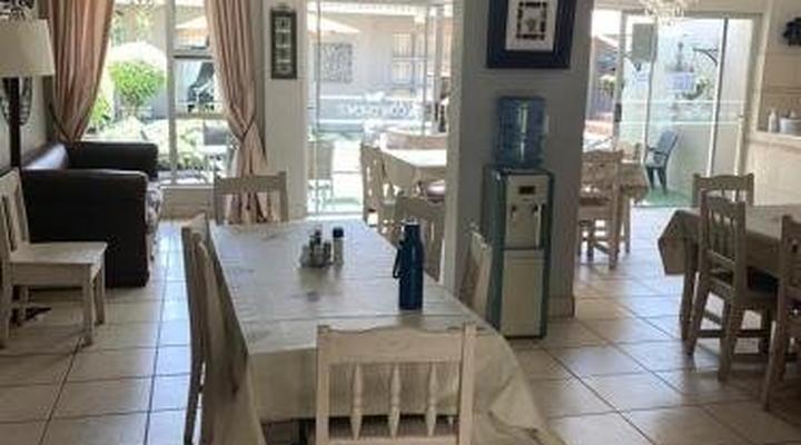 Oaklands Inn and Conference Centre