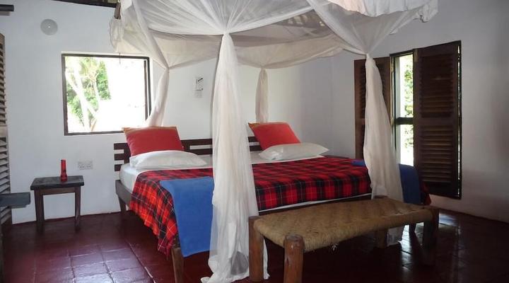 Kusini Beach Cottages