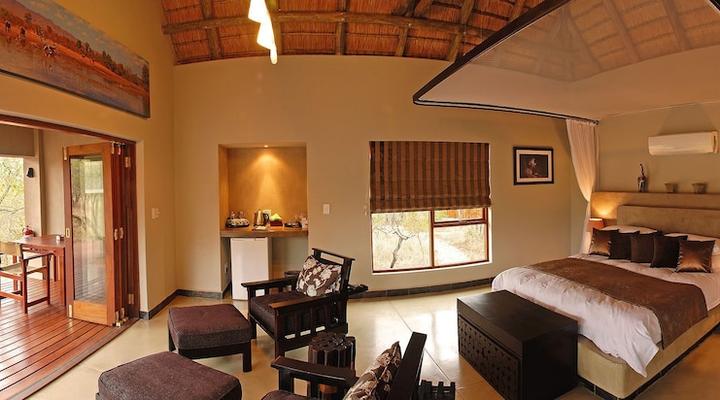 Raptor Retreat Game Lodge