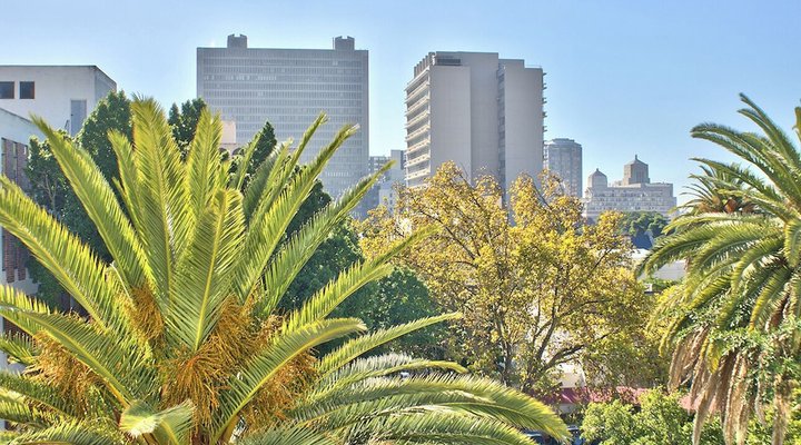 437 St Martini Gardens