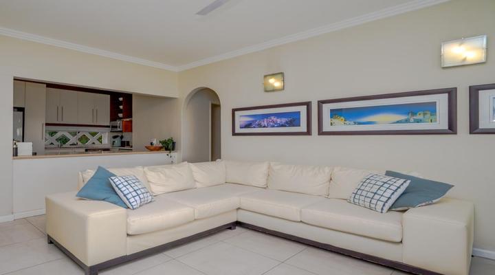 Santorini - Seabreeze Retreat