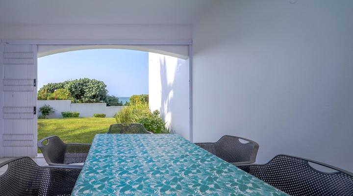 Santorini - Seabreeze Retreat