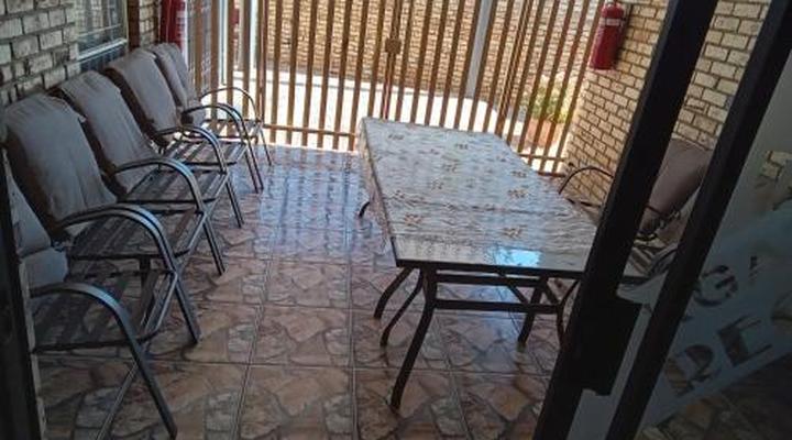 Kgatholoha Guest House