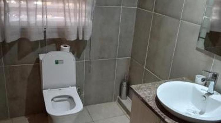 Kgatholoha Guest House