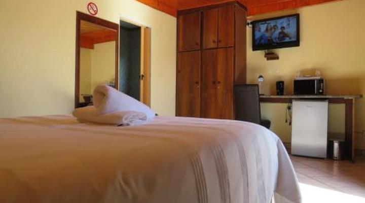 Kgatholoha Guest House