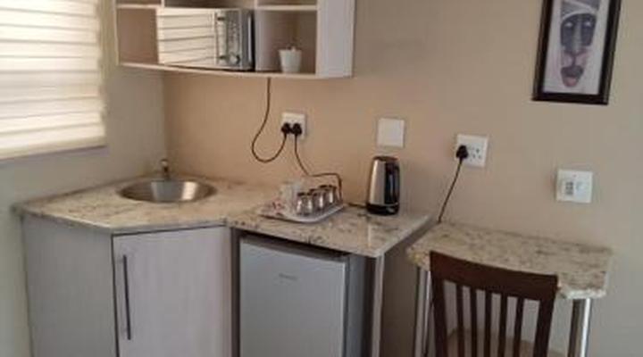 Kgatholoha Guest House