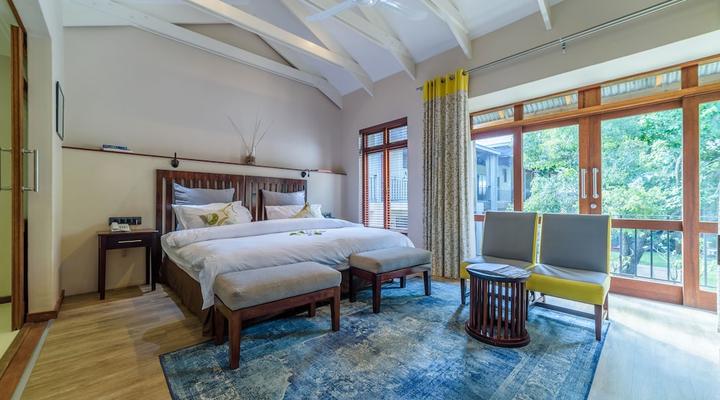 Casterbridge Hollow Boutique Hotel