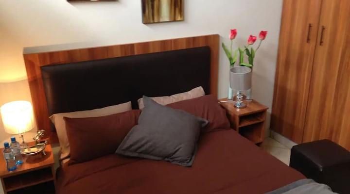 Manor Hills Guest Lodge