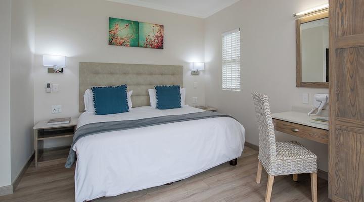 Cayley Mountain Resort