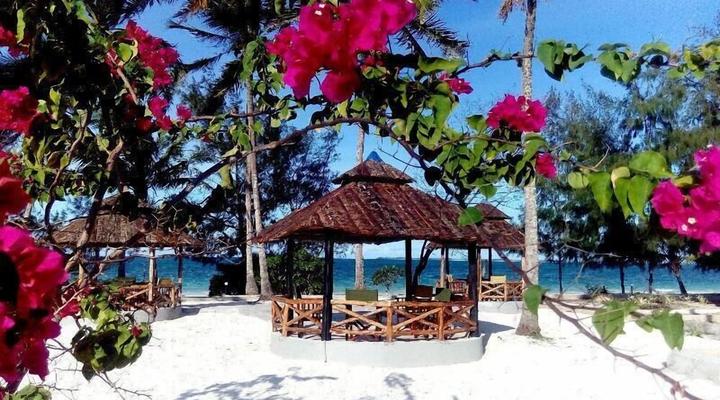 Mermaids Cove Beach Resort & Spa