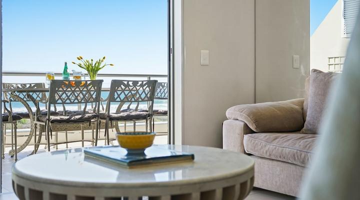 Dolphin Beach H106 by HostAgents