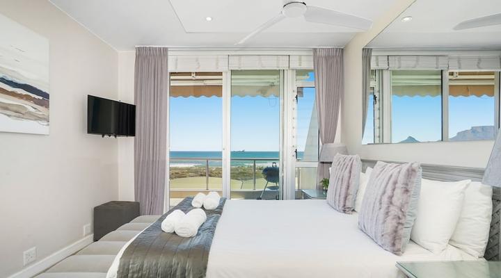 Dolphin Beach H106 by HostAgents