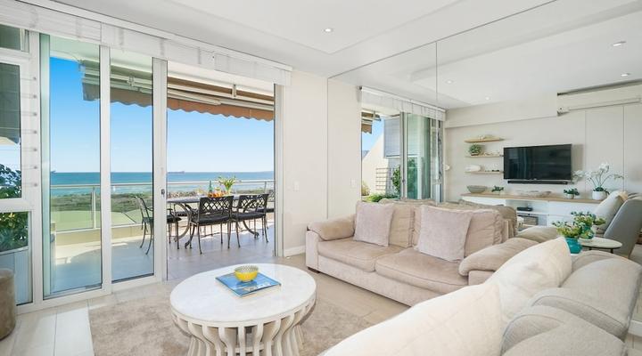 Dolphin Beach H106 by HostAgents