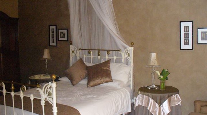 Penny Farthing Country House