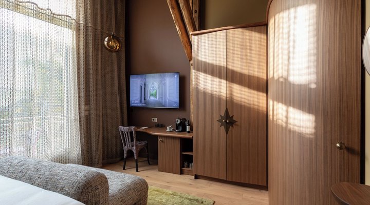 Yndo Hotel