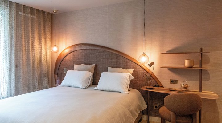 Yndo Hotel