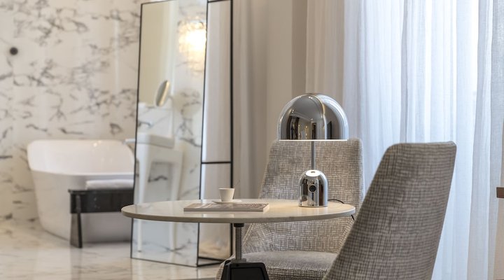 Yndo Hotel
