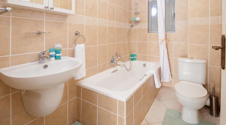 Main Beach Penthouse