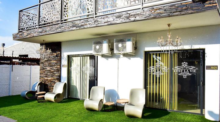 C'est La Vie Guest House