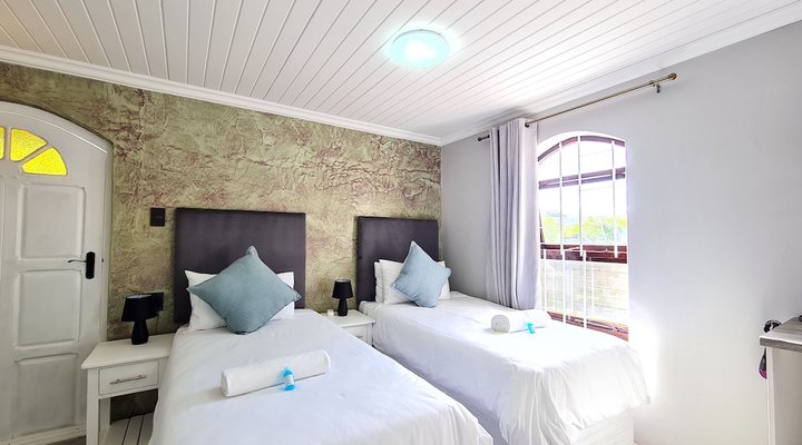 Vincent Valley Lodge