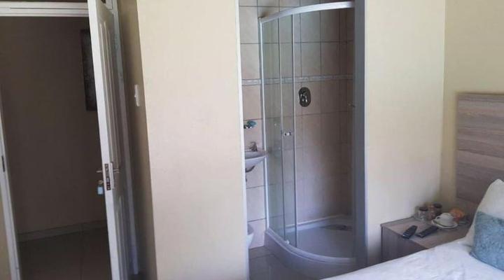 Lauren Palace Guest House