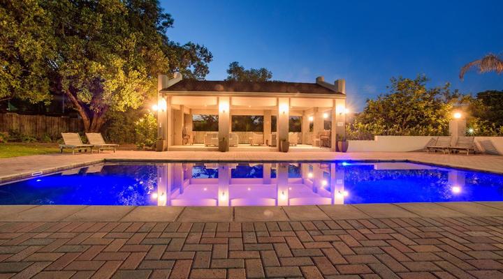 Monkey Thorn Guest Lodge