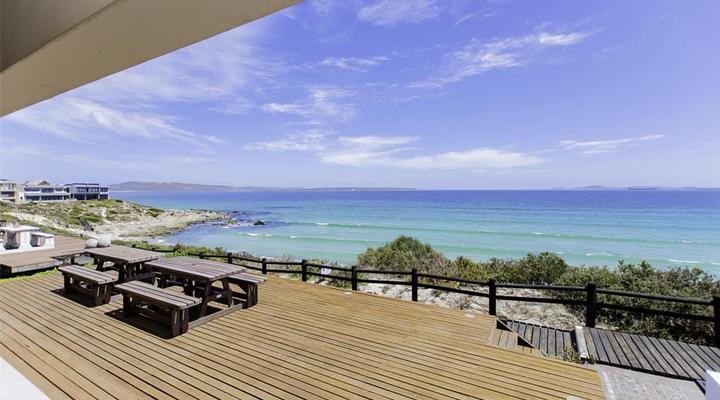 Love, Peace, Water, Langebaan, 8 Sleeper