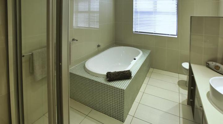 Love, Peace, Water, Langebaan, 8 Sleeper