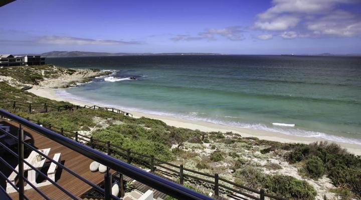 Love, Peace, Water, Langebaan, 8 Sleeper