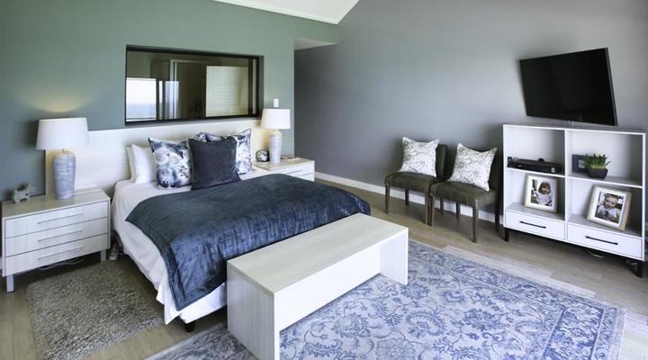 Love, Peace, Water, Langebaan, 8 Sleeper