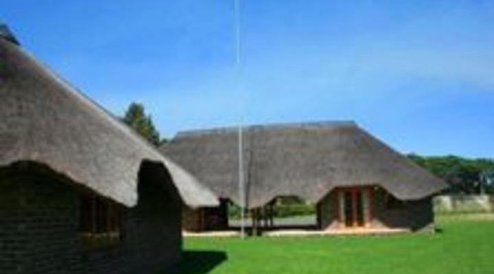 African Flair Country Lodge