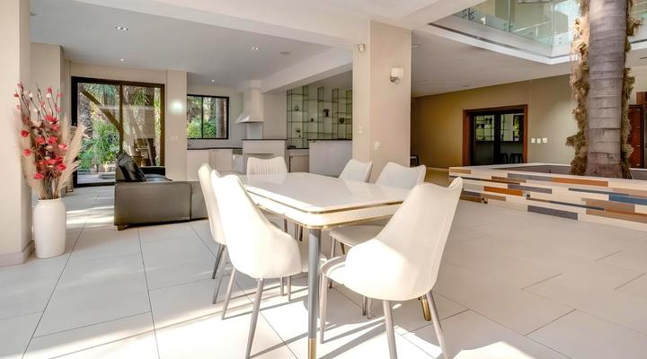 Urban Guest House on Atholl