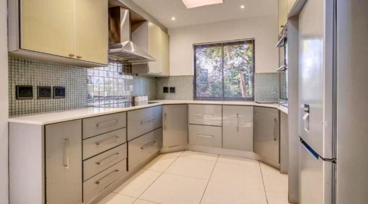 Urban Guest House on Atholl