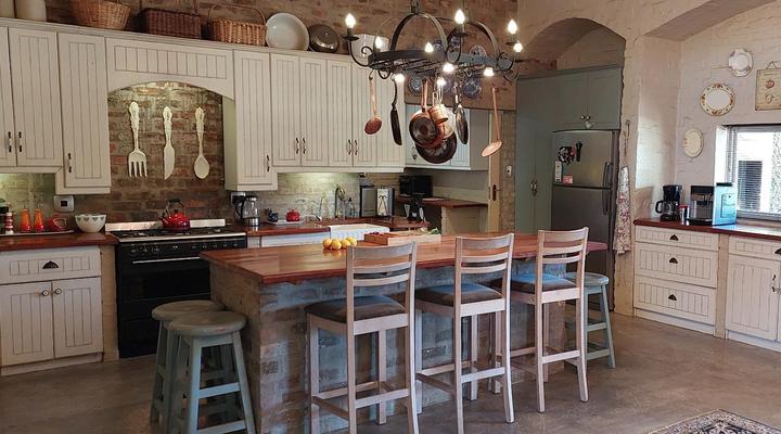 Hartland Country House