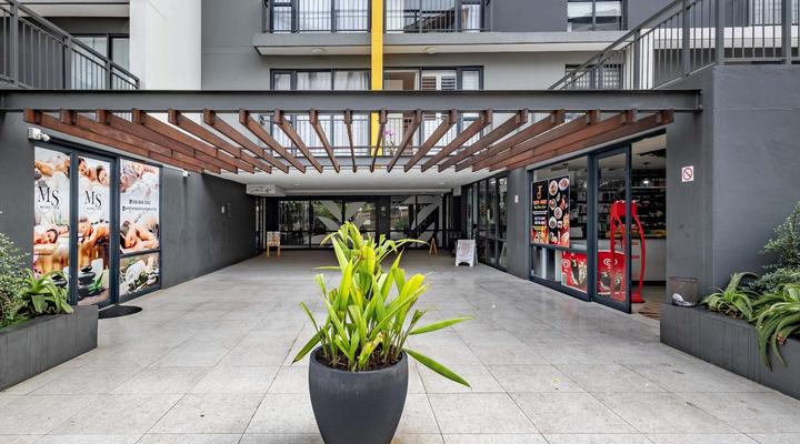 Phola The Millennial uMhlanga