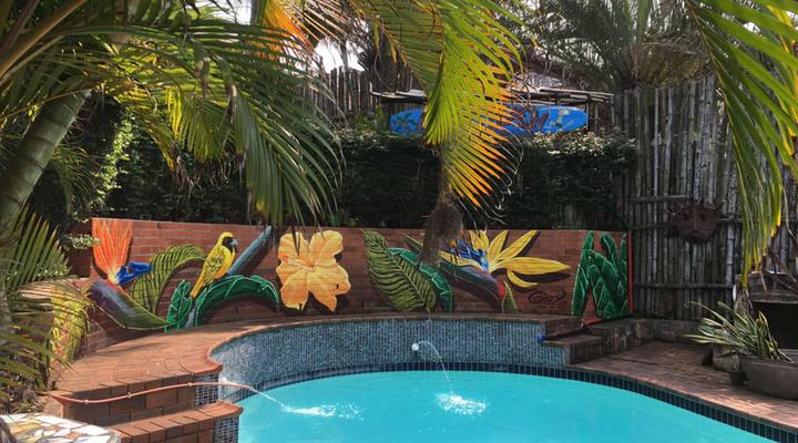 Ansteys Beach Self-Catering and Backpackers