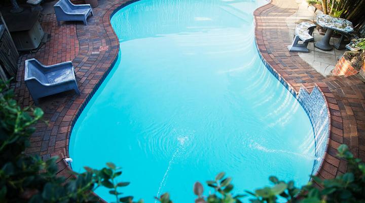 Ansteys Beach Self-Catering and Backpackers