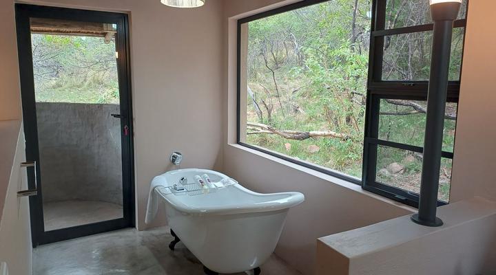 Hippie Lodge MABALINGWE NATURE RESERVE