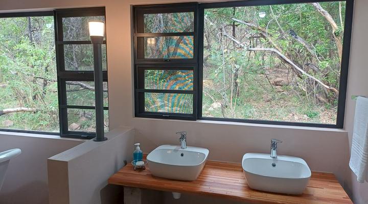 Hippie Lodge MABALINGWE NATURE RESERVE