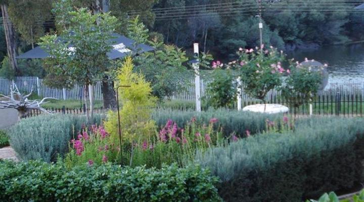 Bri-Shell Manor Bed and Breakfast