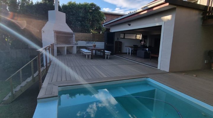 J-Bay Family Home