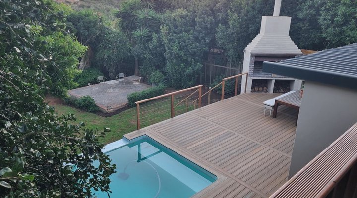 J-Bay Family Home