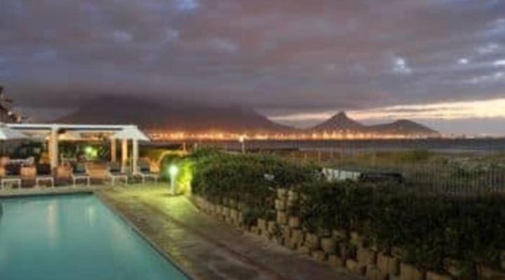 325 Leisure Bay Cape Town Beachfront Apartment