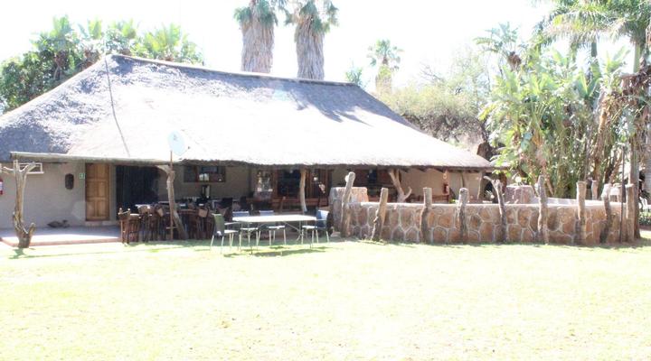 Makoppas Nest River Lodge