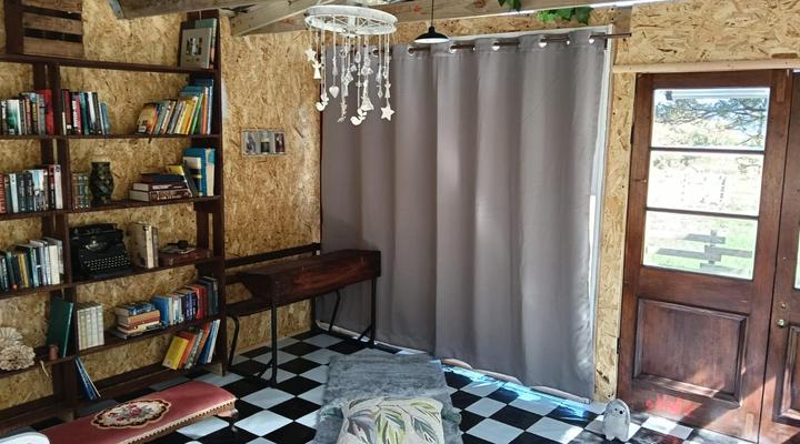 11 Mountain Stream Hot Tub Accommodation