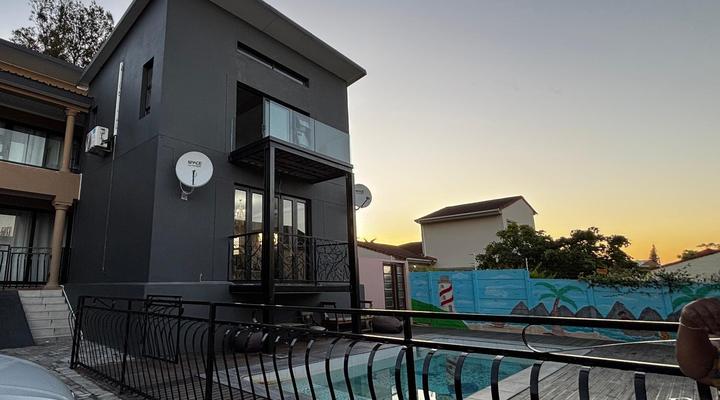 Starlight Inn Boutique Hotel