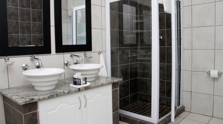 Ques's Accommodation