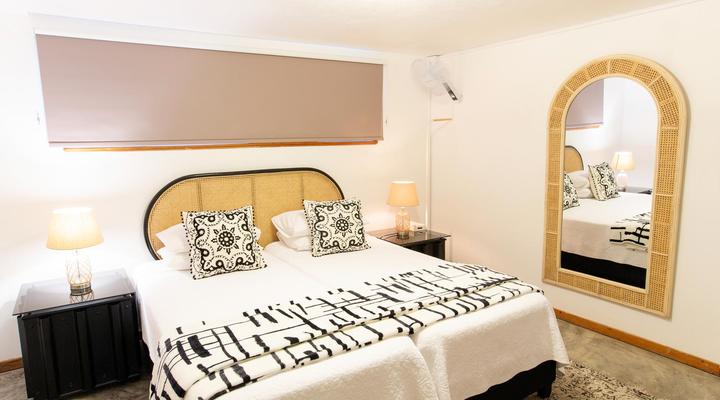 Whispering Thorns Guest Farm